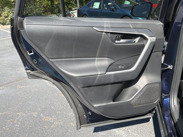 Used 2025 Toyota RAV4 XLE AWD/4WD image 21