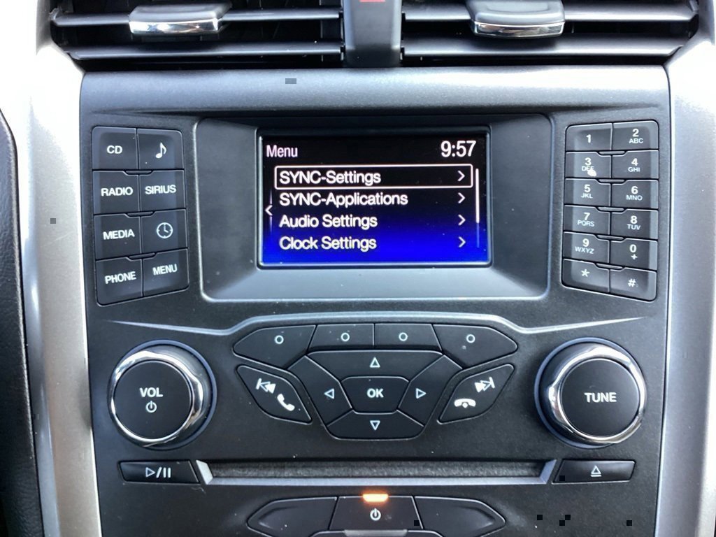 Used 2017 Ford Fusion SE image 44