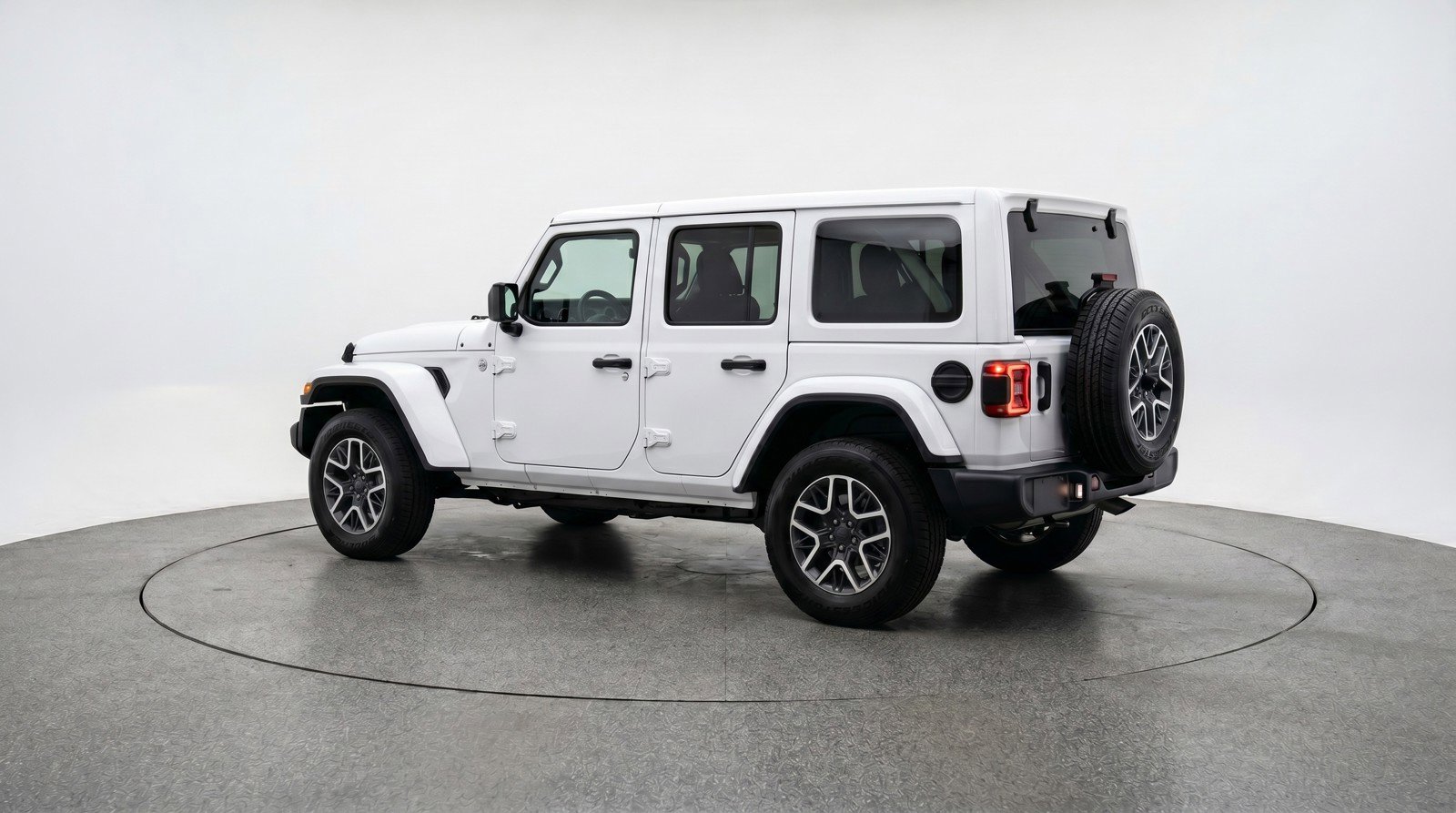 Used 2025 Jeep Wrangler Sahara image 6