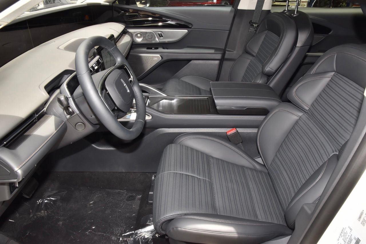 New 2026 Lincoln Nautilus Reserve AWD/4WD image 20