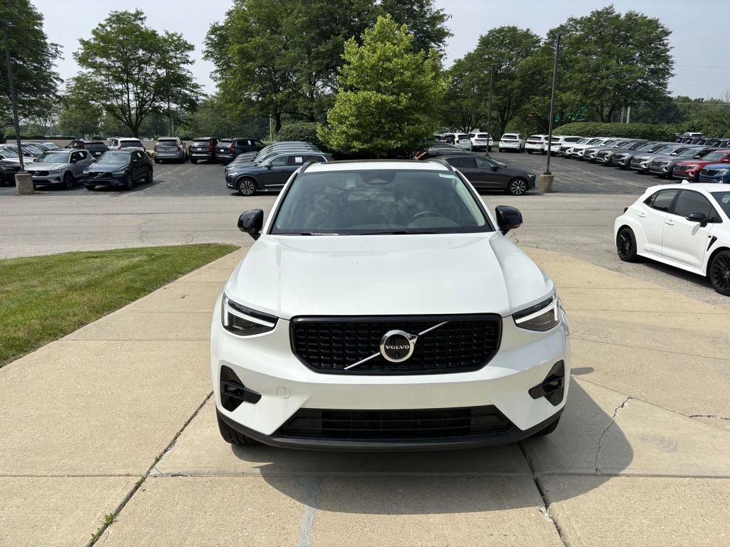 New 2025 Volvo XC40 B5 Plus w/ Protection Package Premier image 2