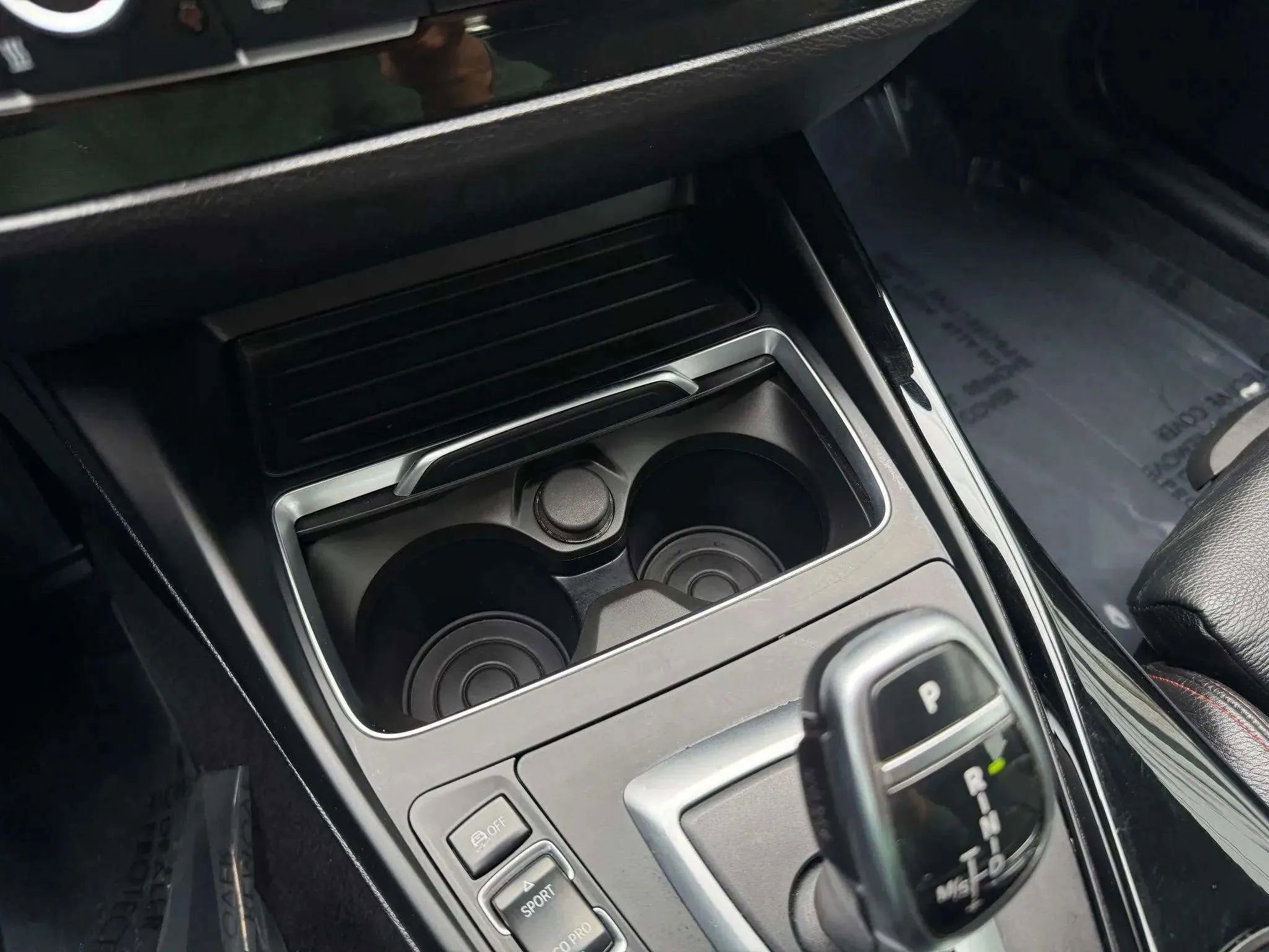 Used 2020 BMW 230i xDrive Convertible w/ Premium Package image 17