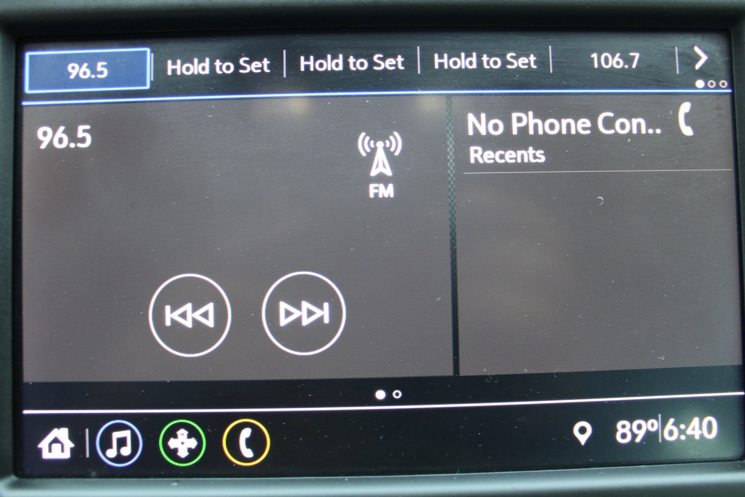Used 2021 Chevrolet Equinox LS FWD image 13