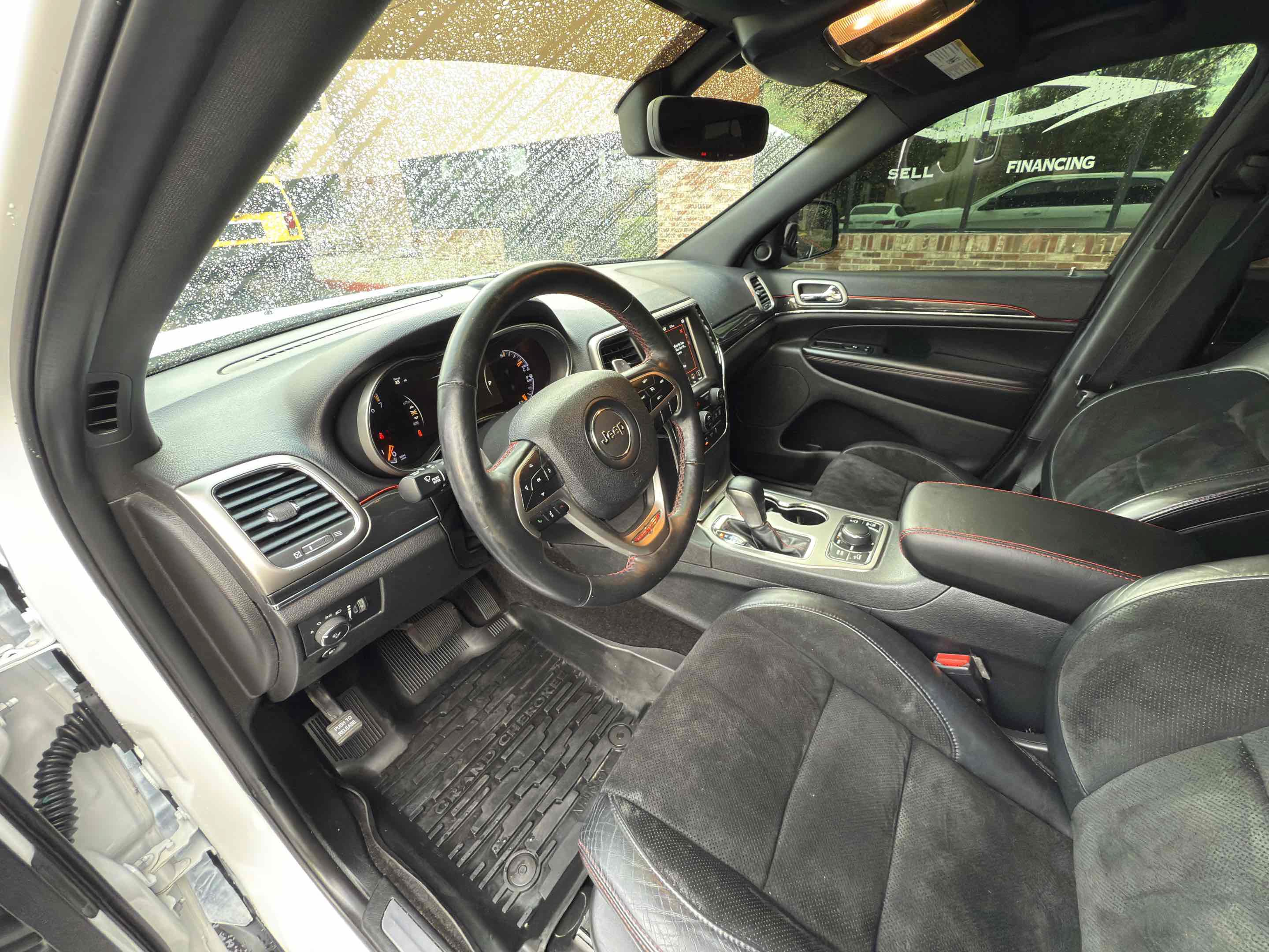Used 2018 Jeep Grand Cherokee Trailhawk AWD/4WD image 43