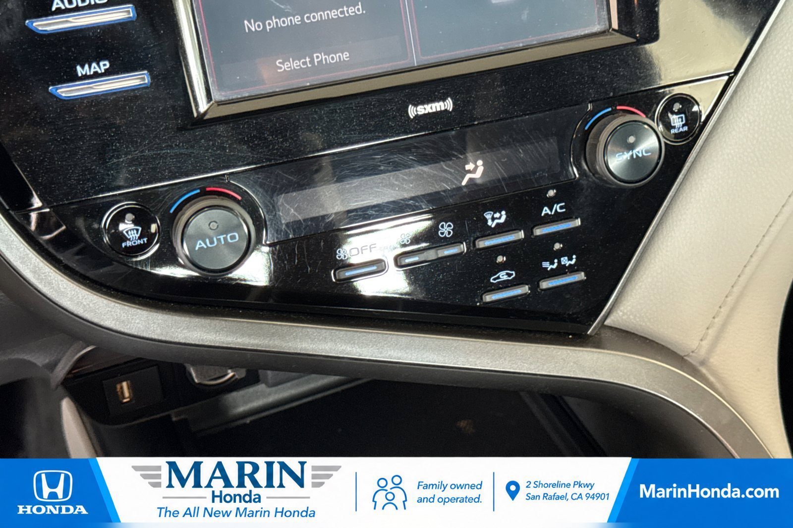 Used 2020 Toyota Camry LE FWD image 24