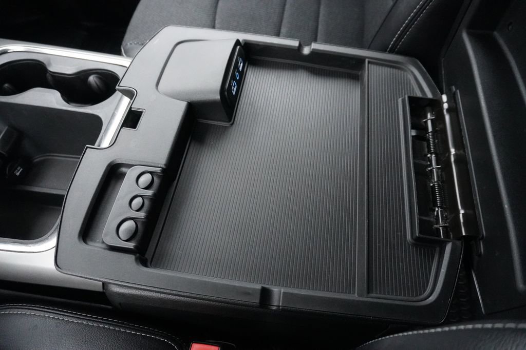 Used 2018 RAM 2500 Big Horn w/ Sport Appearance Group image 18