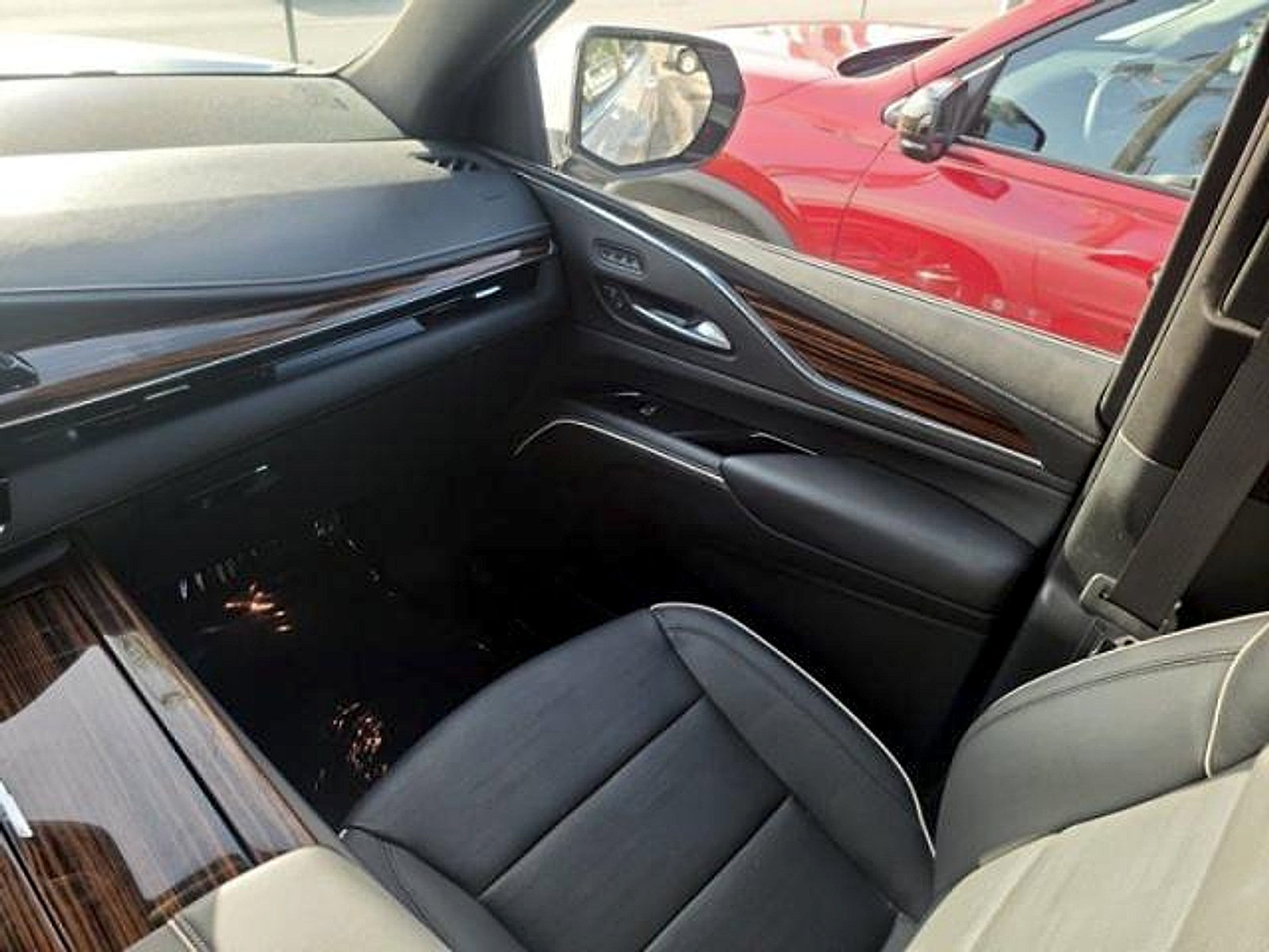 Used 2023 Cadillac Escalade ESV Premium Luxury w/ LPO, Floor Liner Package AWD/4WD image 13