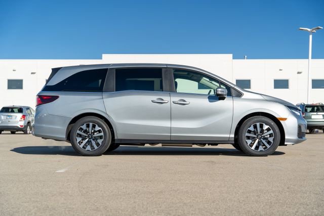 New 2026 Honda Odyssey EX-L image 8