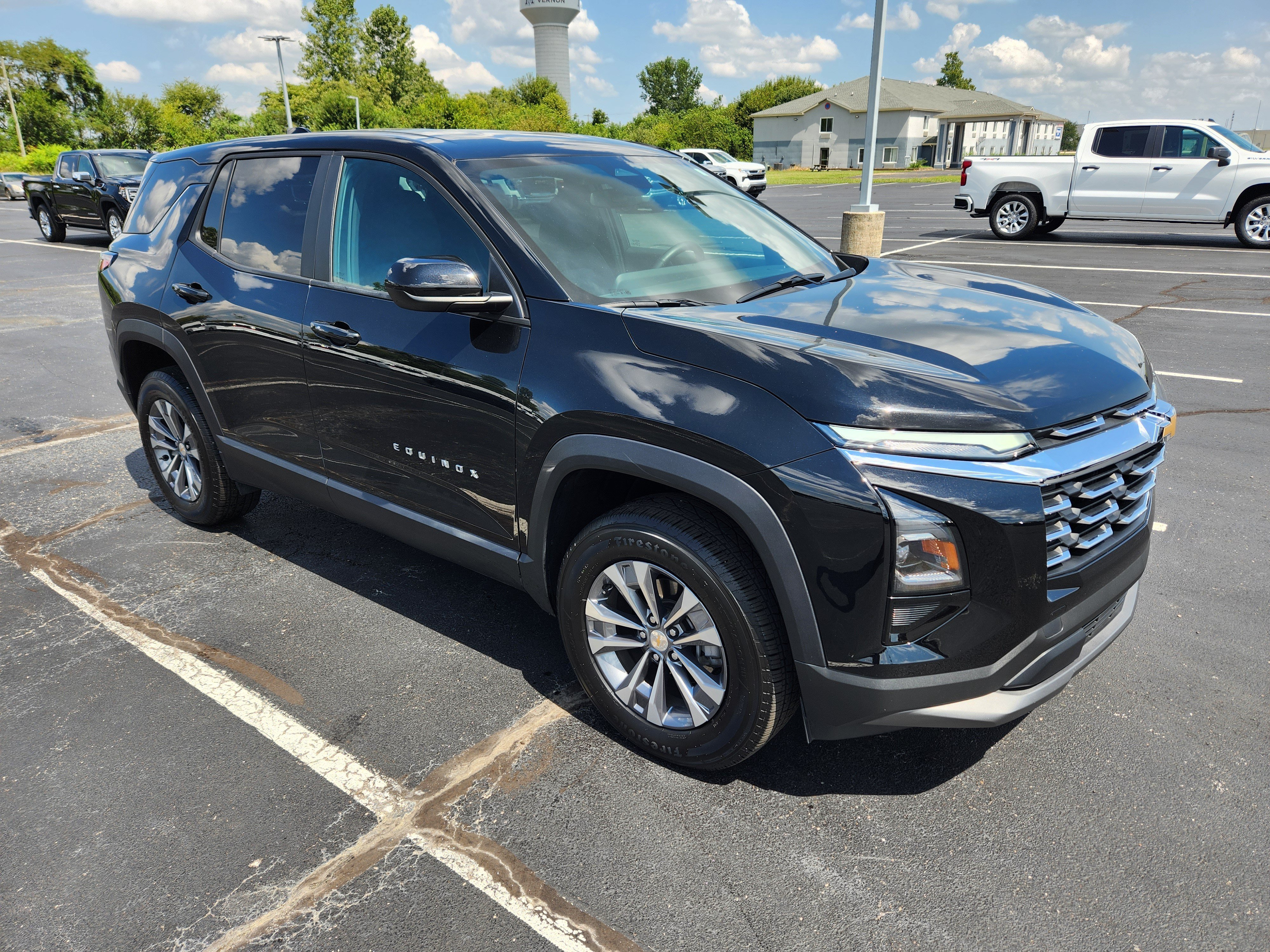 Used 2026 Chevrolet Equinox LT FWD image 9