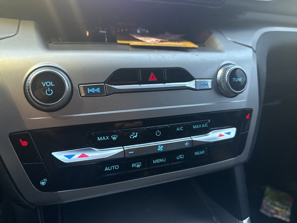 Used 2022 Ford Explorer XLT w/ Equipment Group 202A image 15