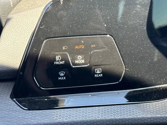 Used 2022 Volkswagen GTI Autobahn FWD image 33