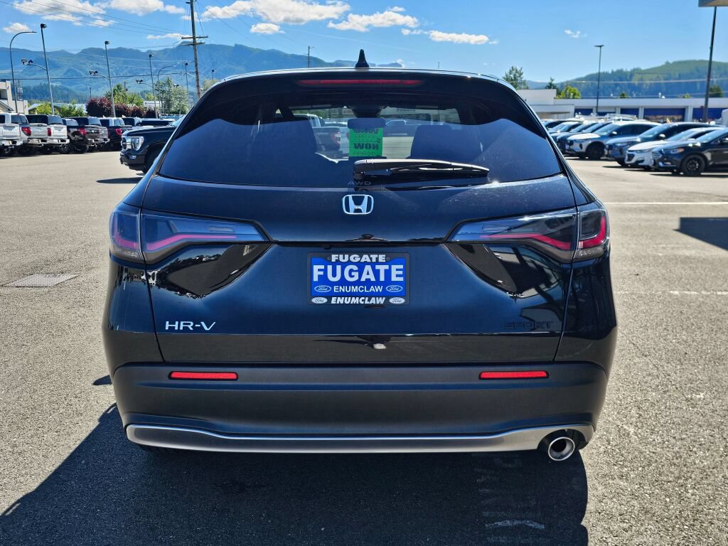 Used 2024 Honda HR-V Sport image 8
