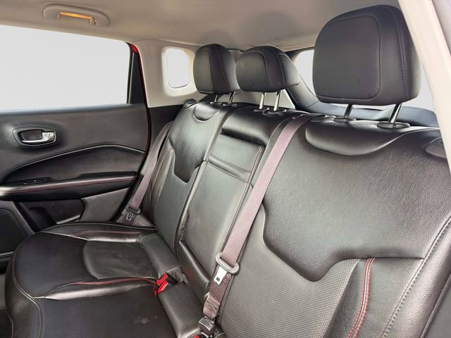 Used 2020 Jeep Compass Trailhawk w/ Leather Interior Group AWD/4WD image 14