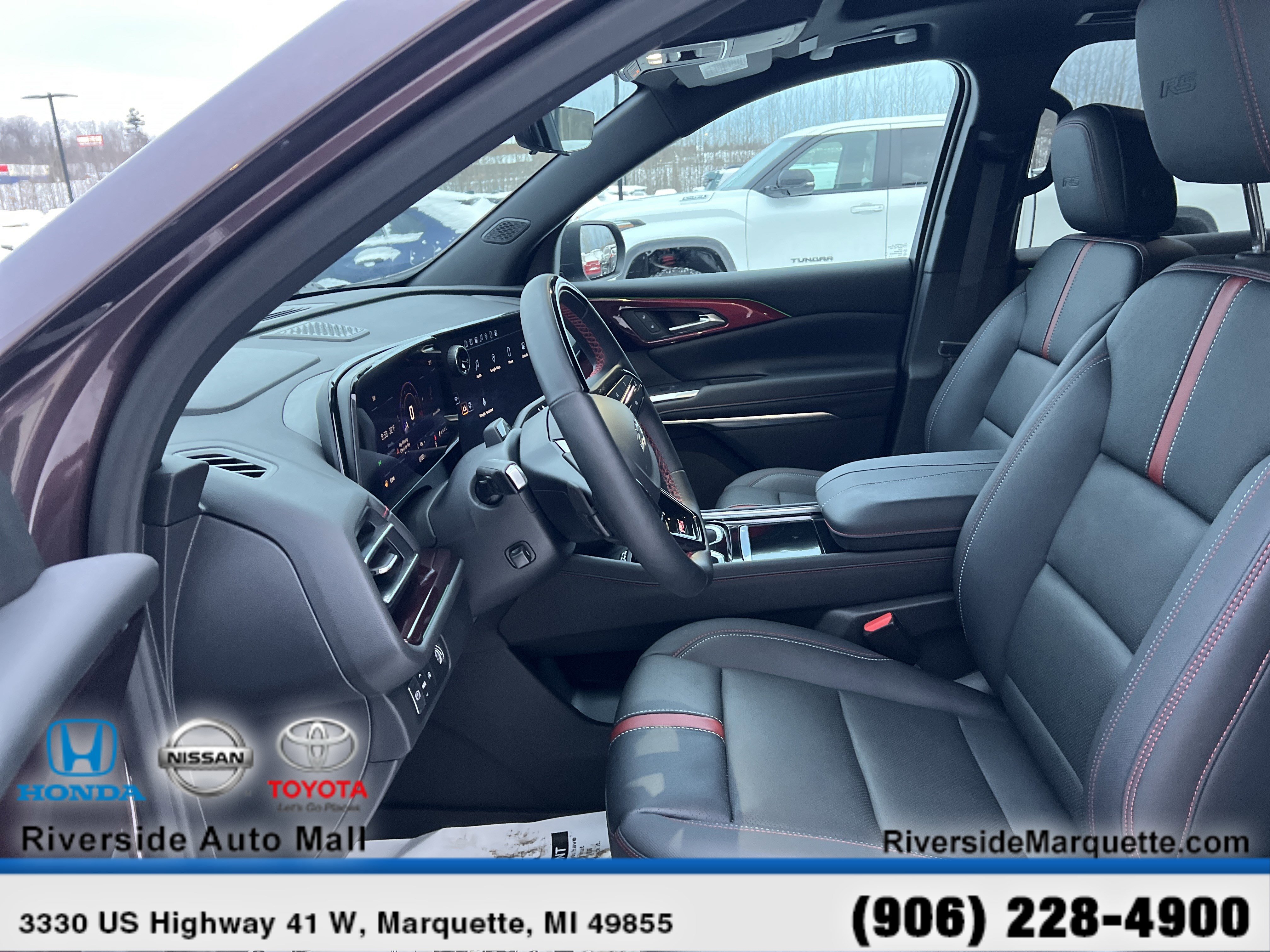 Used 2024 Chevrolet Traverse RS w/ LPO, Floor Liner Package image 15