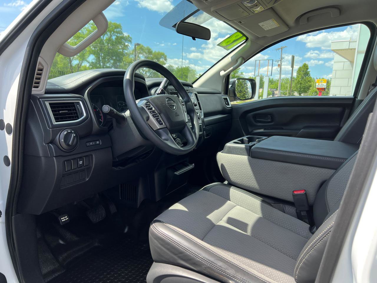 Used 2018 Nissan Titan S w/ S Utility Package AWD/4WD image 16