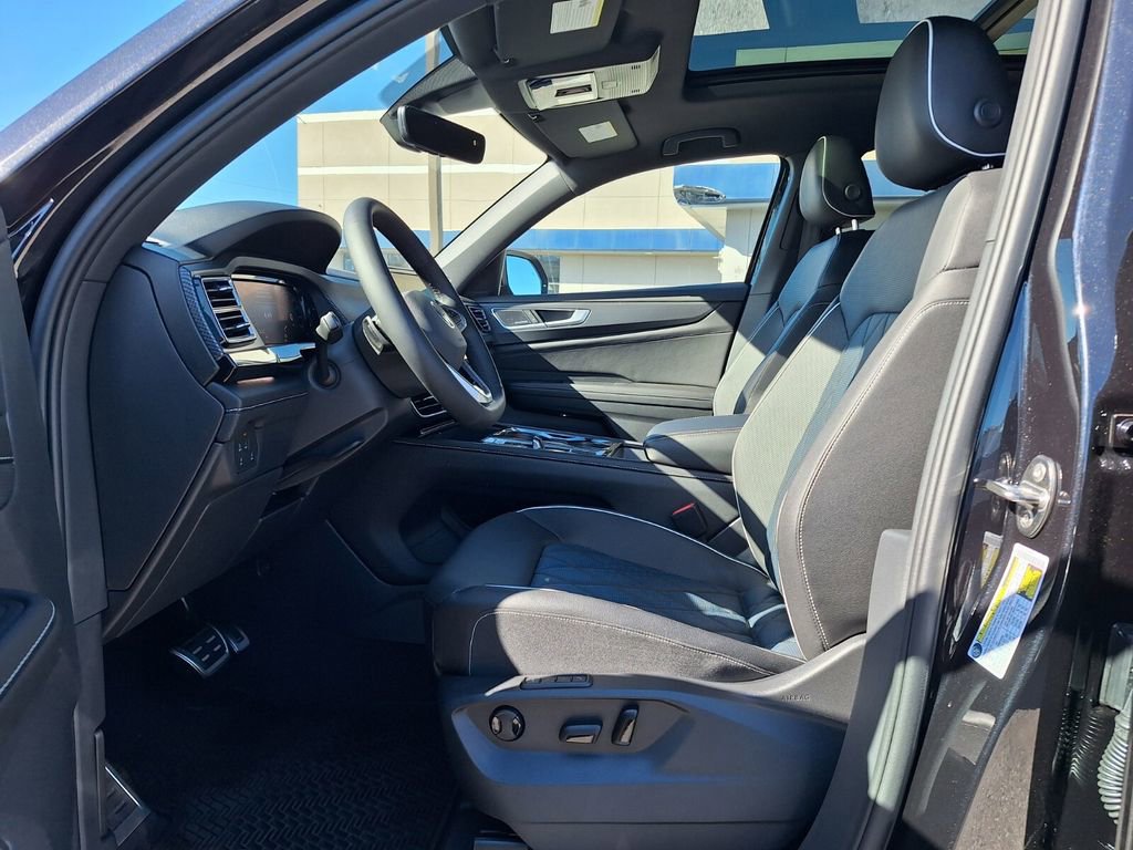 New 2026 Volkswagen Atlas Cross Sport SEL Premium R-Line image 12