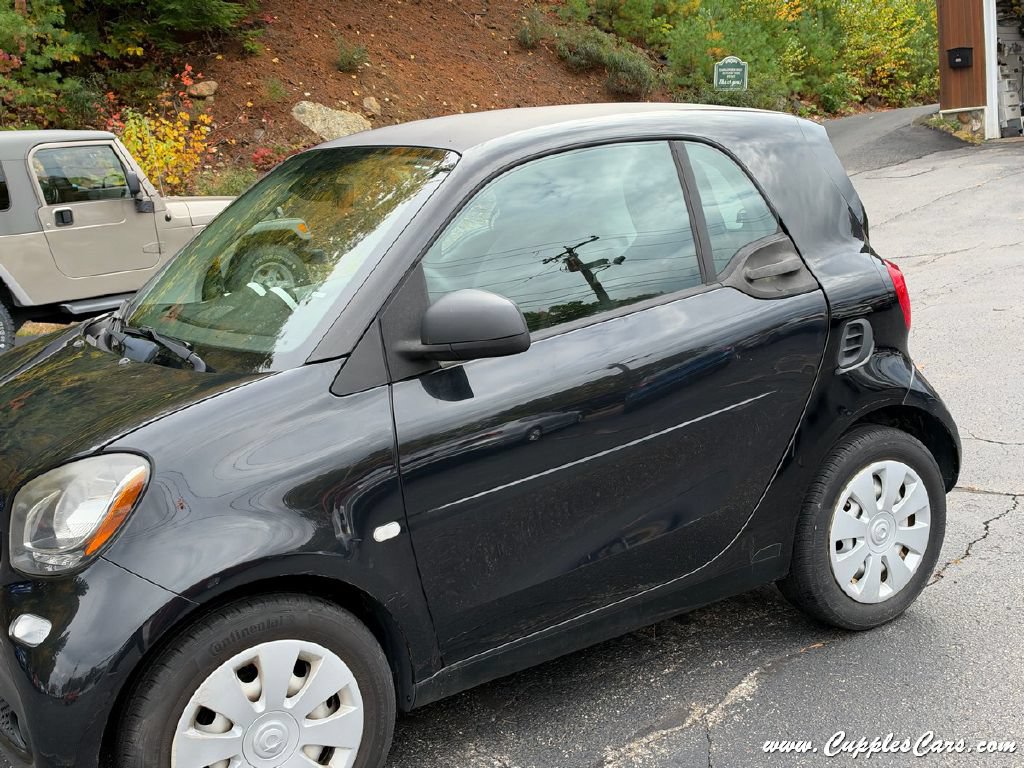 Used 2016 smart fortwo Coupe RWD image 18