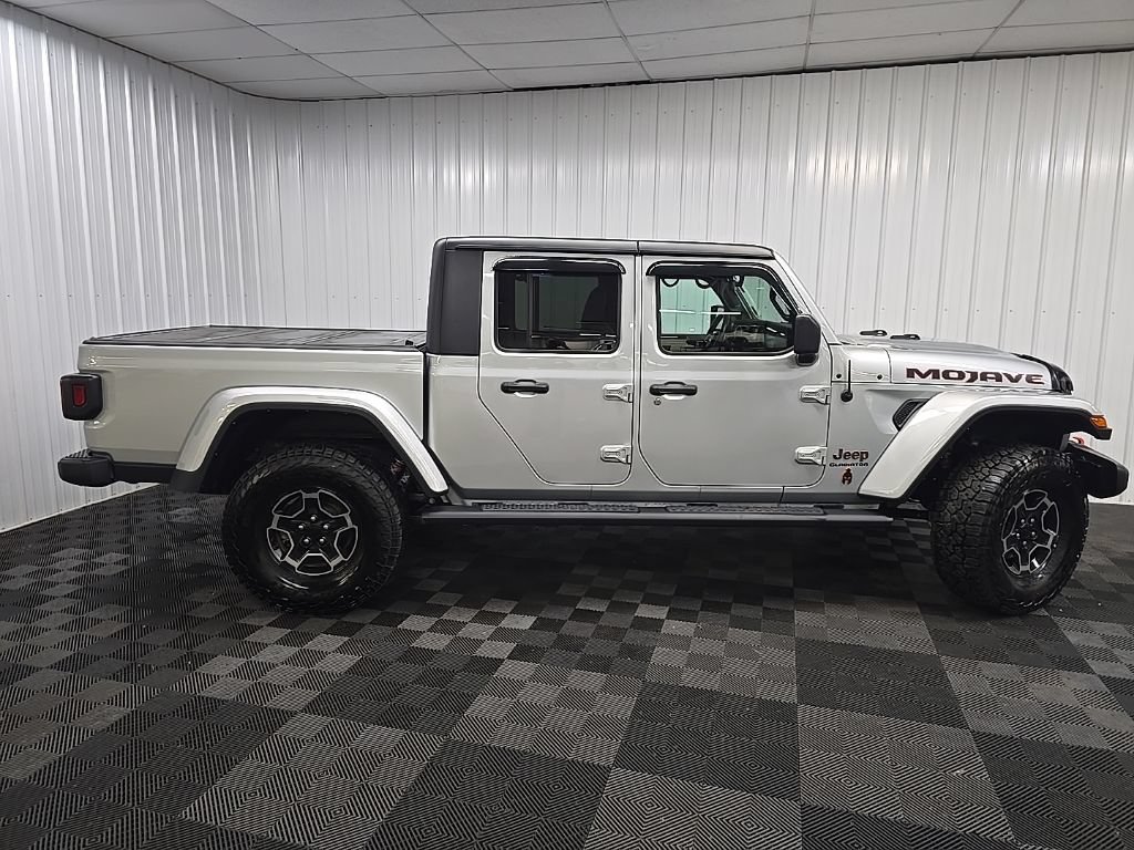 Used 2022 Jeep Gladiator Mojave w/ Cold Weather Group AWD/4WD image 2