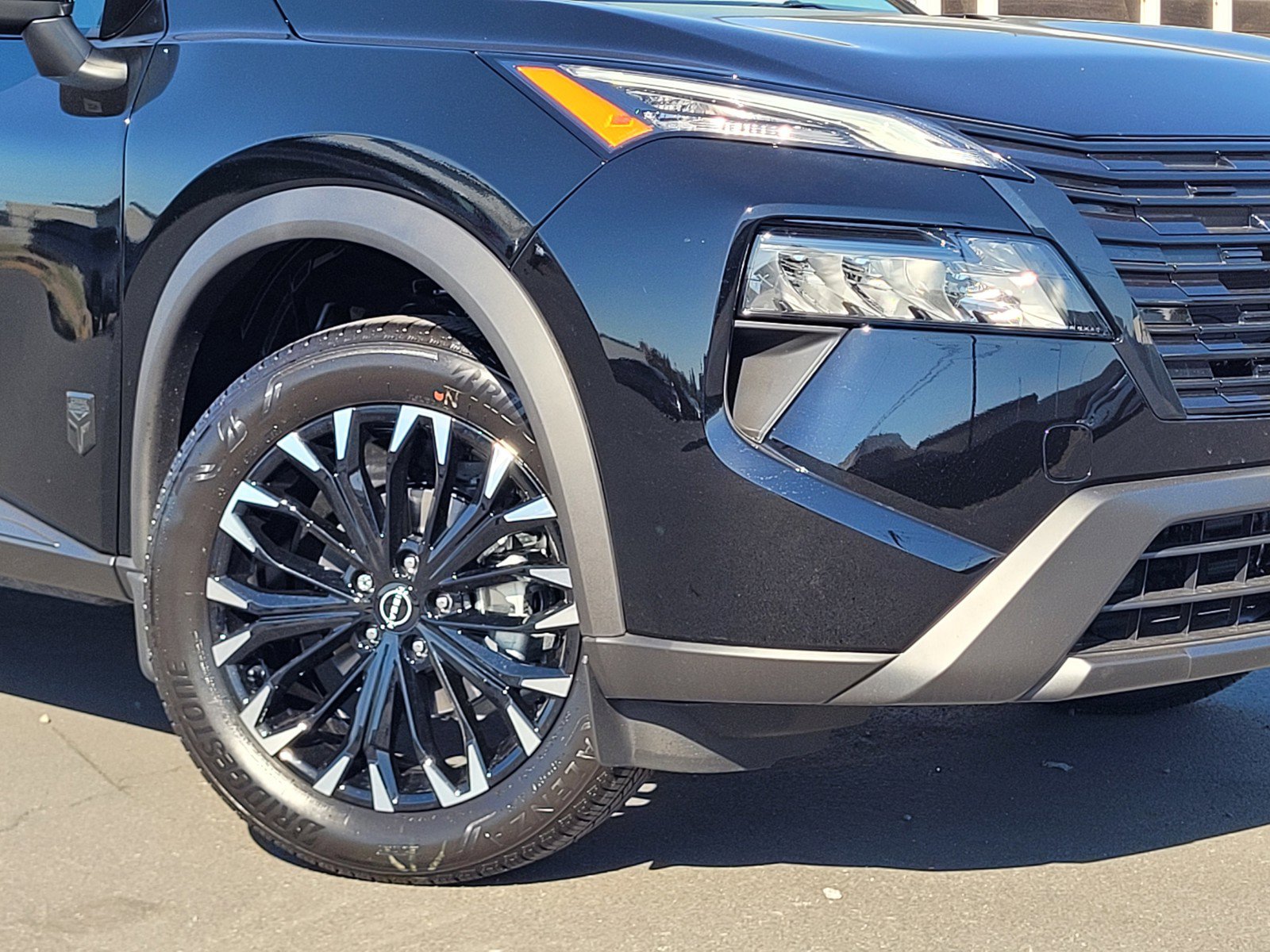 New 2026 Nissan Rogue Dark Armor FWD image 3