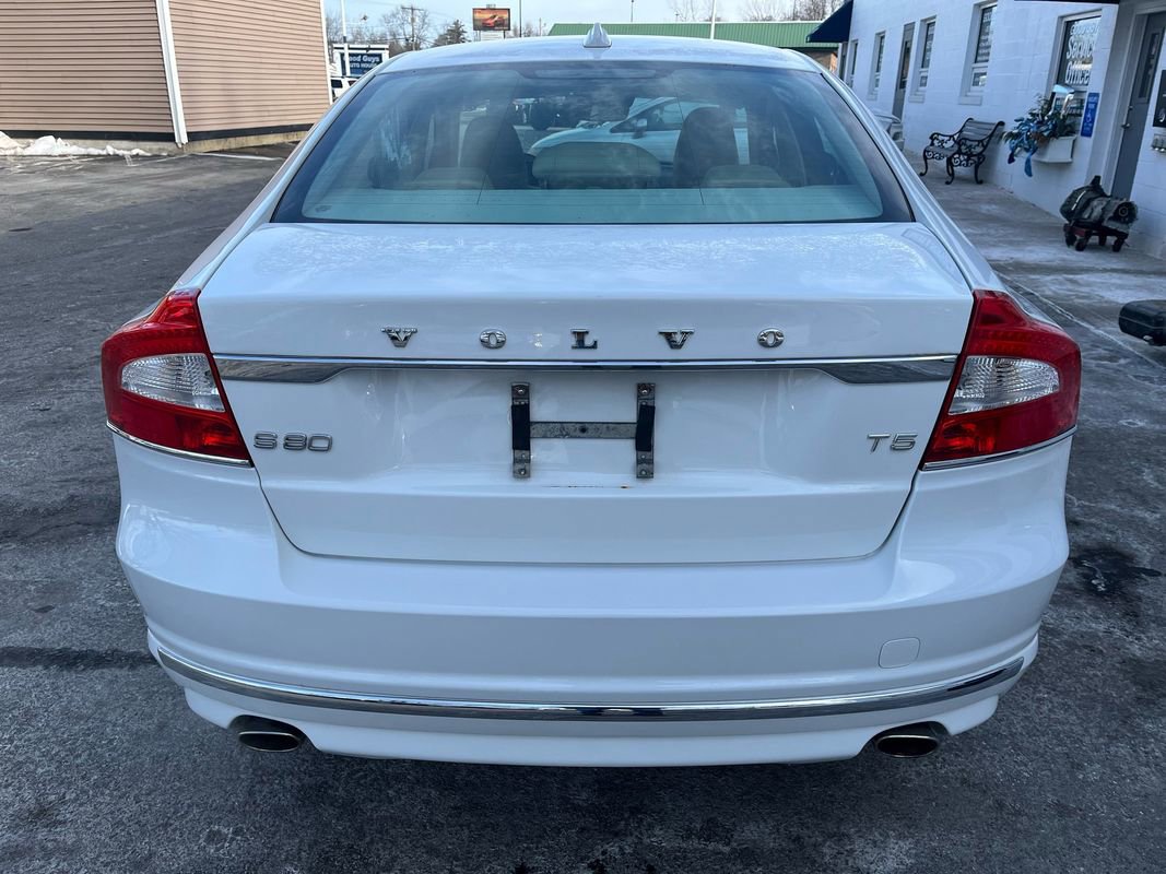 Used 2015 Volvo S80 T5 image 22