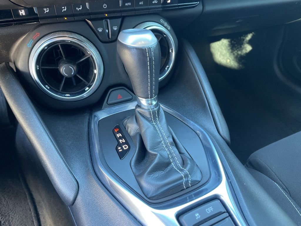 Certified 2022 Chevrolet Camaro LT w/ Technology Package image 24