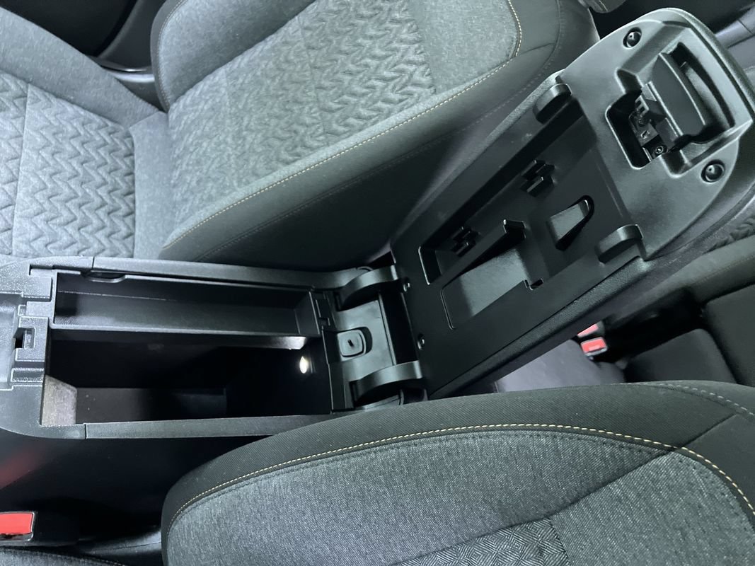 Used 2024 Chevrolet Equinox LT w/ LPO, Floor Liner Package AWD/4WD image 25