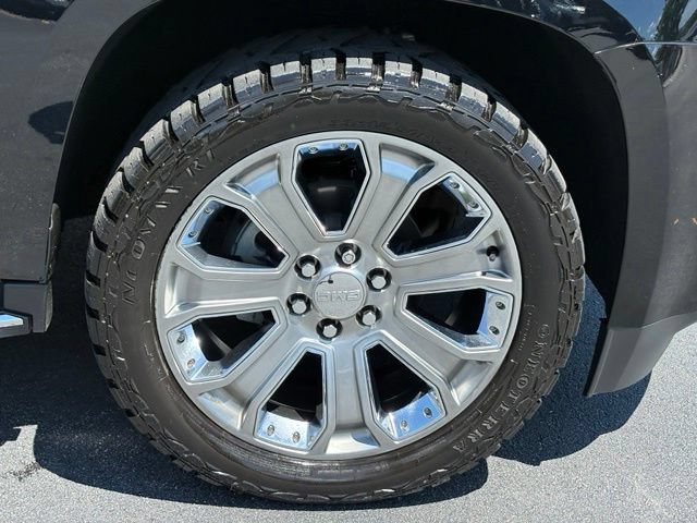 Used 2019 GMC Yukon Denali w/ Open Road Package AWD/4WD image 29