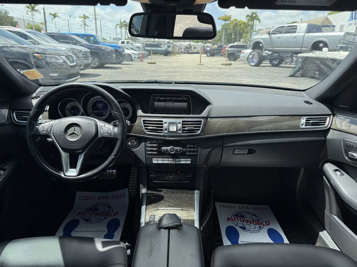 Used 2015 Mercedes-Benz E 350 4MATIC Sedan image 24