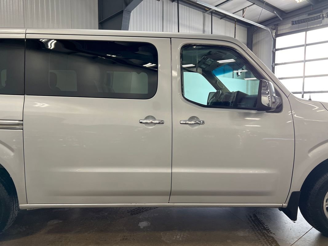 Used 2017 Nissan NV 3500 SV image 56