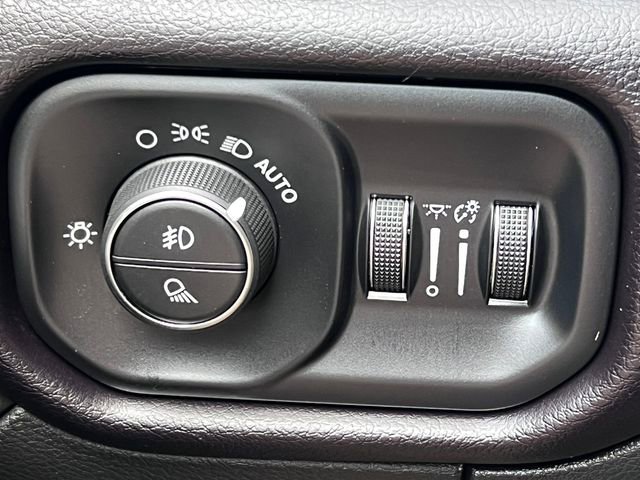 Used 2023 RAM 3500 Laramie AWD/4WD image 24