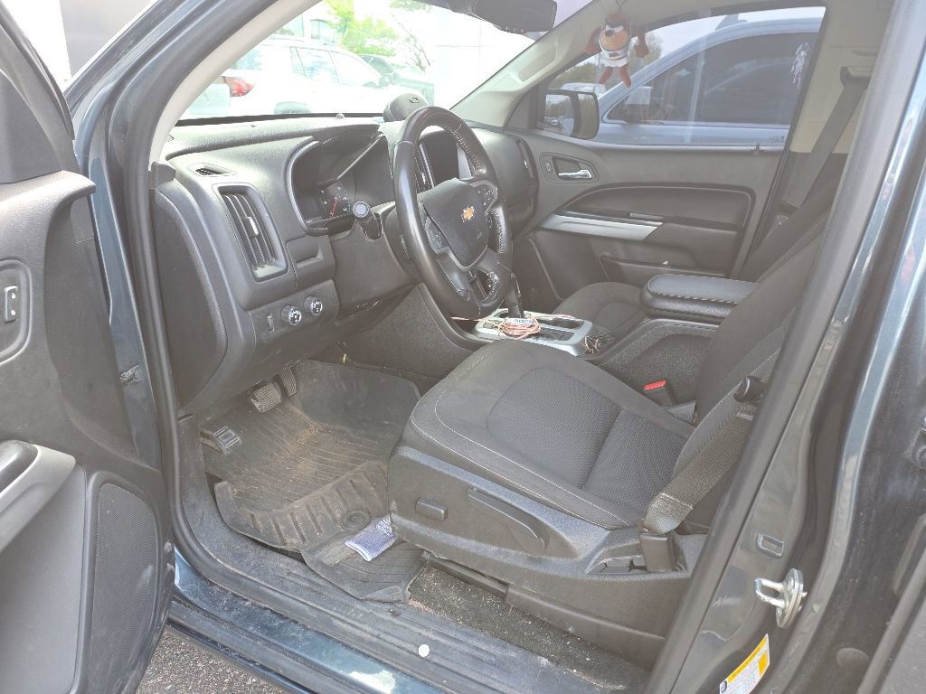 Used 2019 Chevrolet Colorado LT w/ LT Convenience Package AWD/4WD image 5