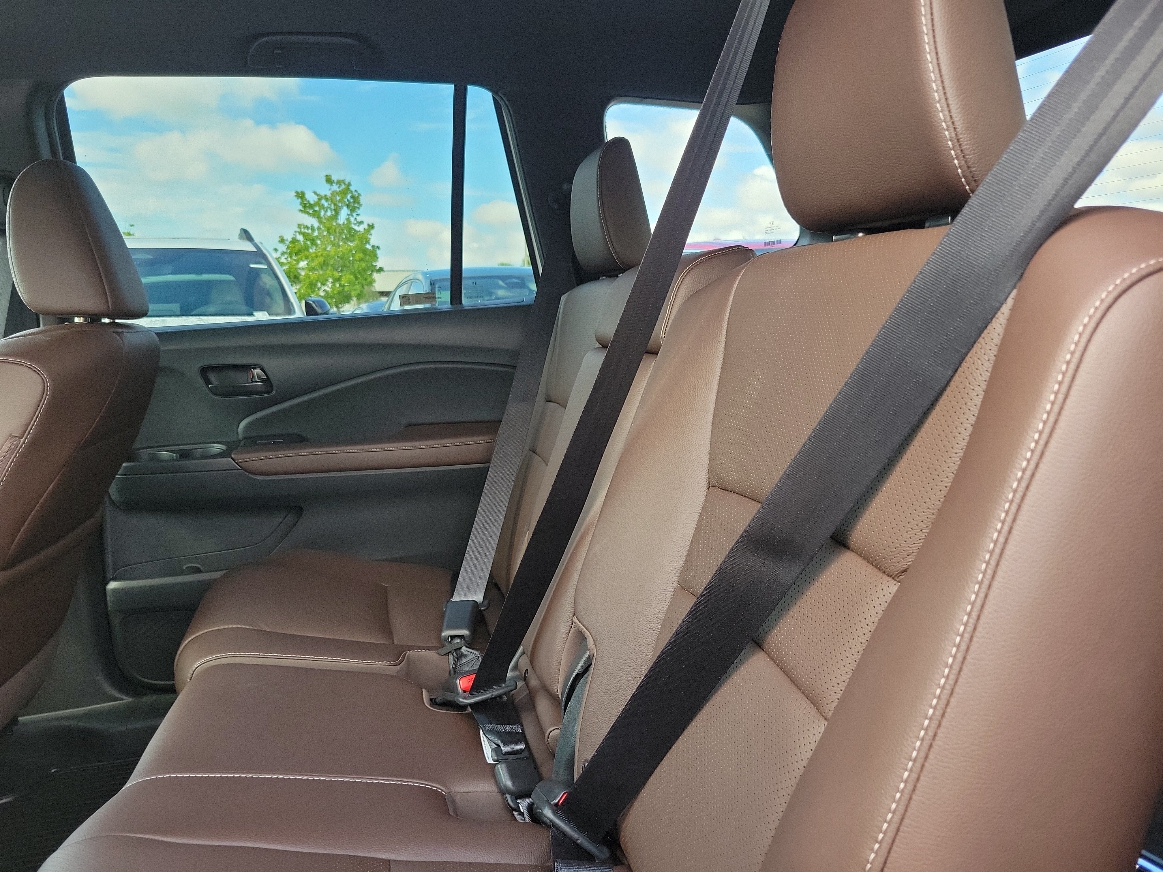 Used 2024 Honda Passport EX-L image 17