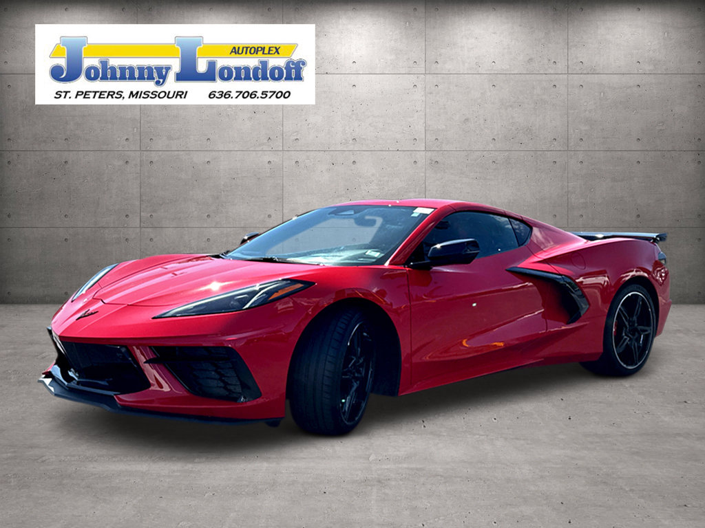 Used 2025 Chevrolet Corvette Stingray Premium Cpe w/ Z51 Performance Package RWD image 4