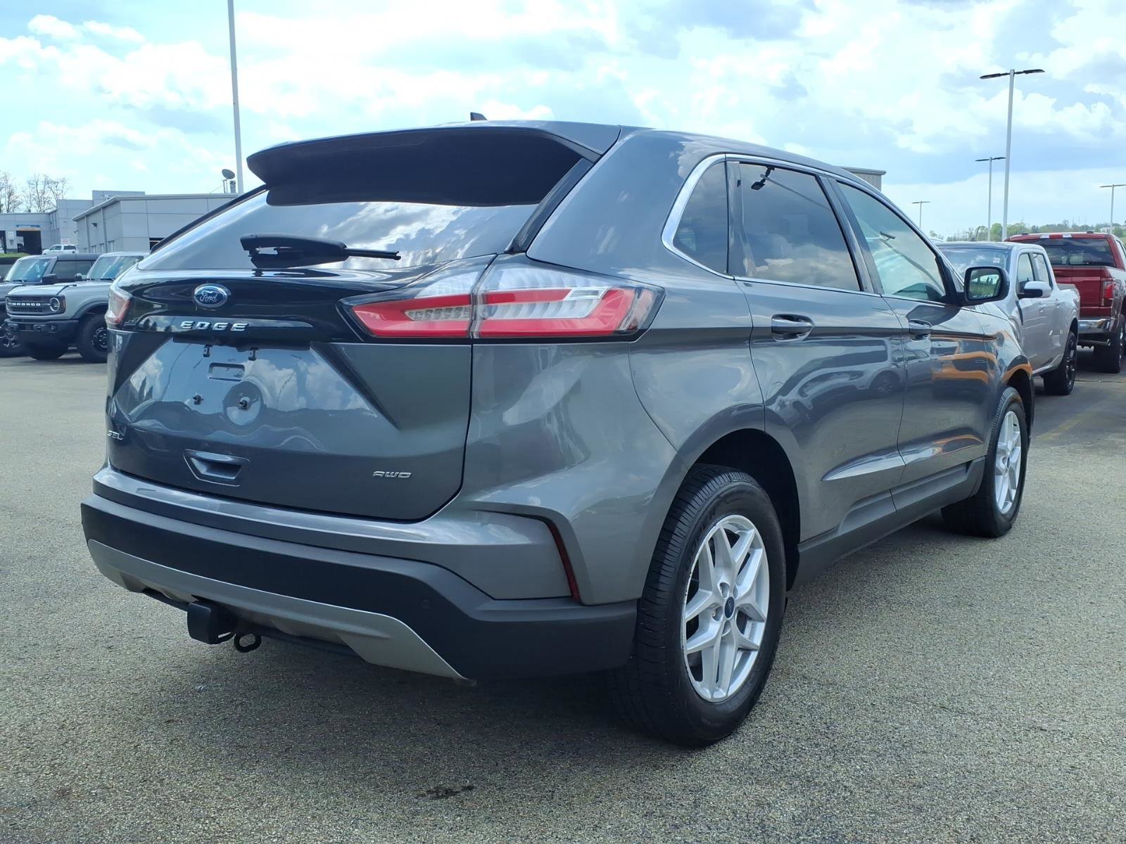 Used 2022 Ford Edge SEL w/ Convenience Package AWD/4WD image 5