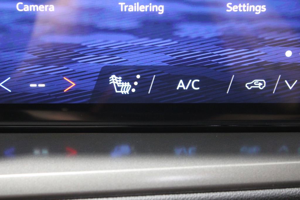 New 2026 Chevrolet Traverse LT image 42