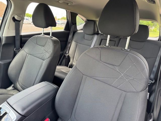Used 2025 Hyundai Tucson SE FWD image 11