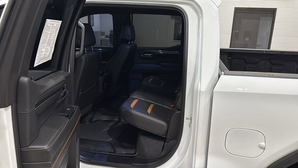 Used 2024 GMC Sierra 1500 AT4 w/ AT4 Premium Package image 17