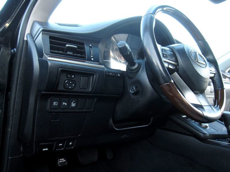Used 2016 Lexus ES 350 w/ Ultra Luxury Package image 19