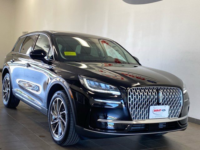 Used 2023 Lincoln Corsair AWD w/ Equipment Group 101A image 2