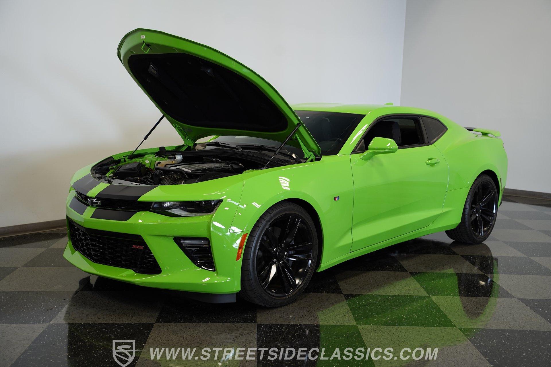 Used 2017 Chevrolet Camaro SS RWD image 39