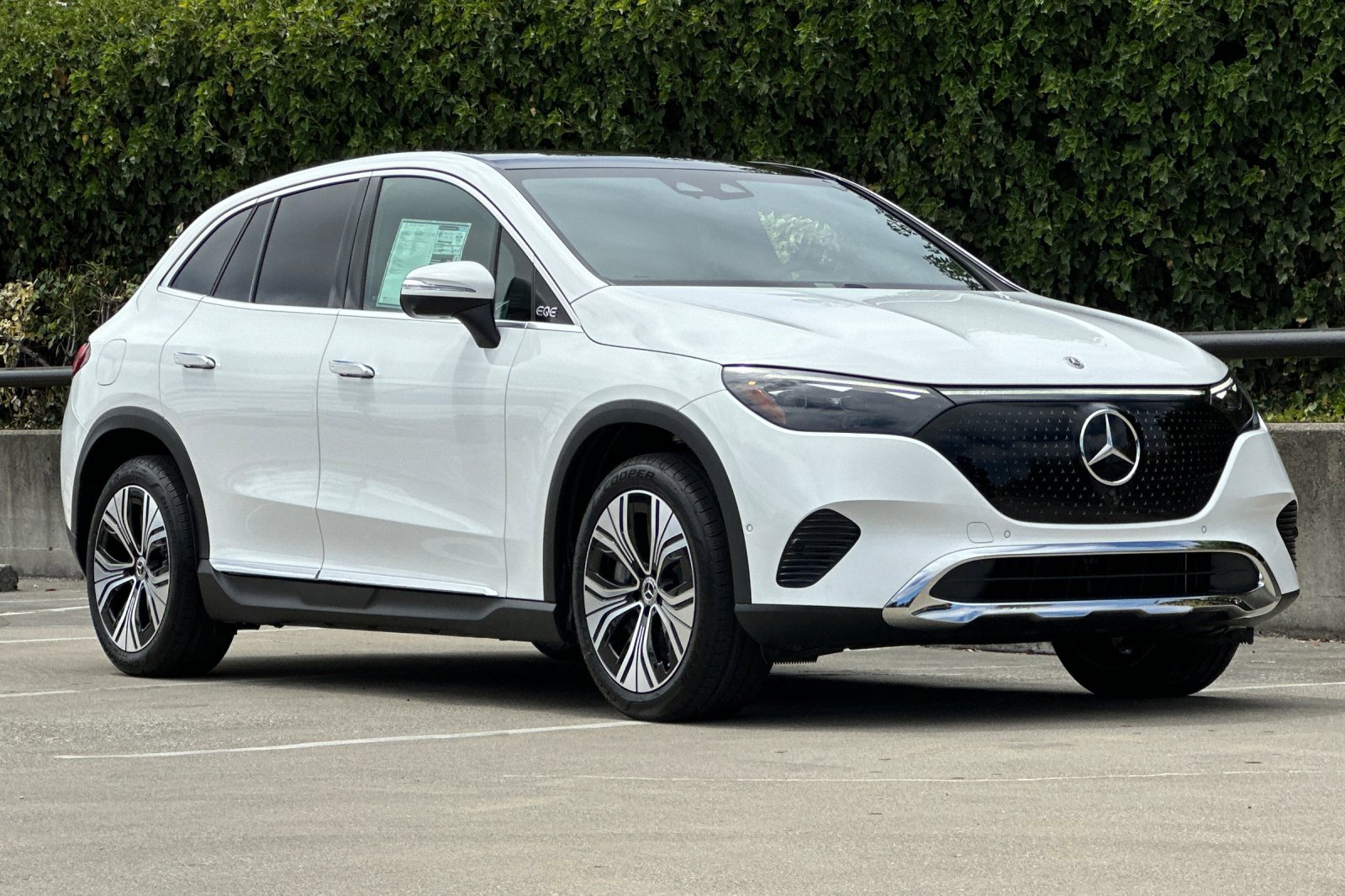 New 2025 Mercedes-Benz EQE 350+ 4MATIC SUV image 6