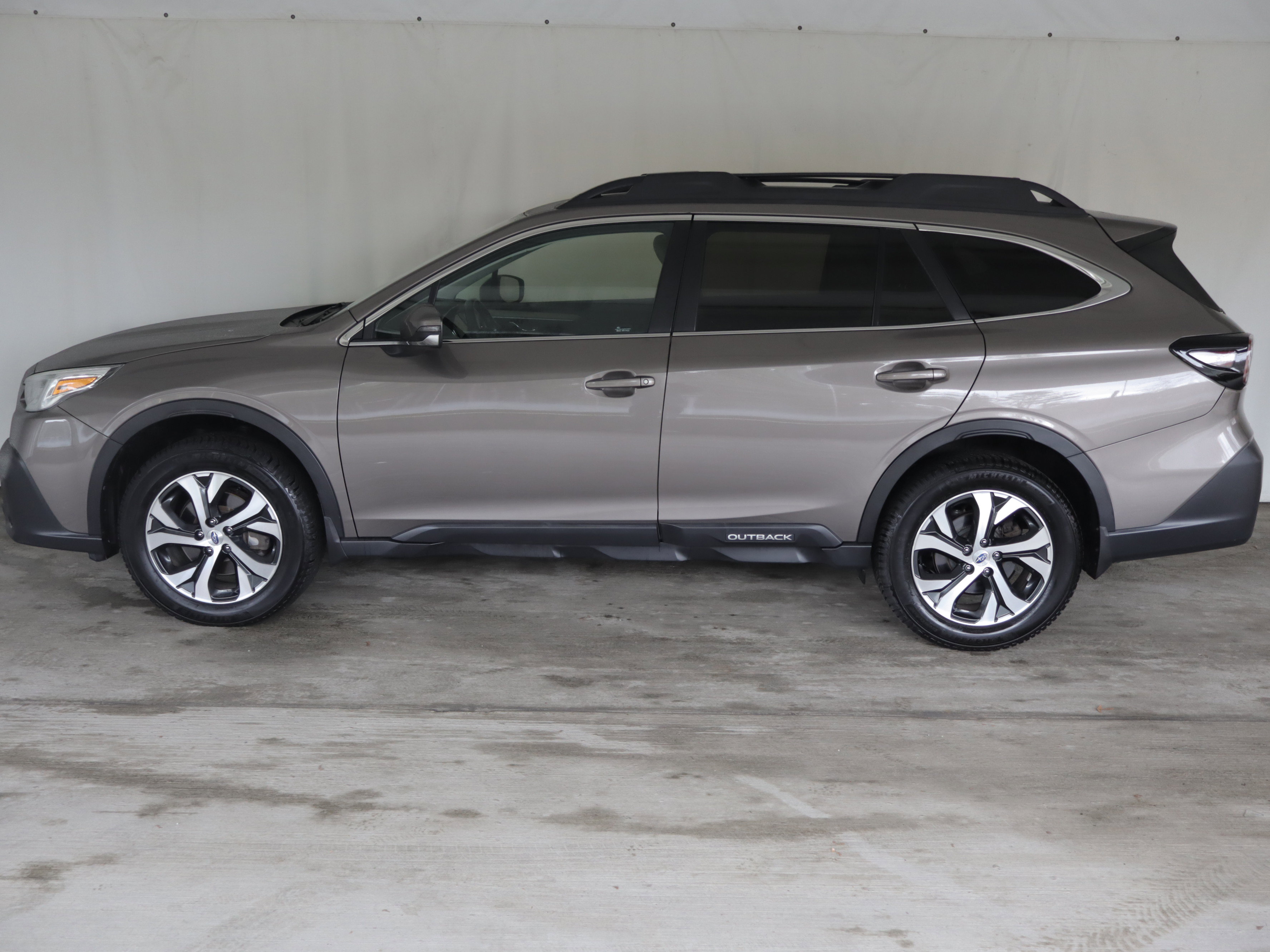 Used 2021 Subaru Outback Limited XT image 25