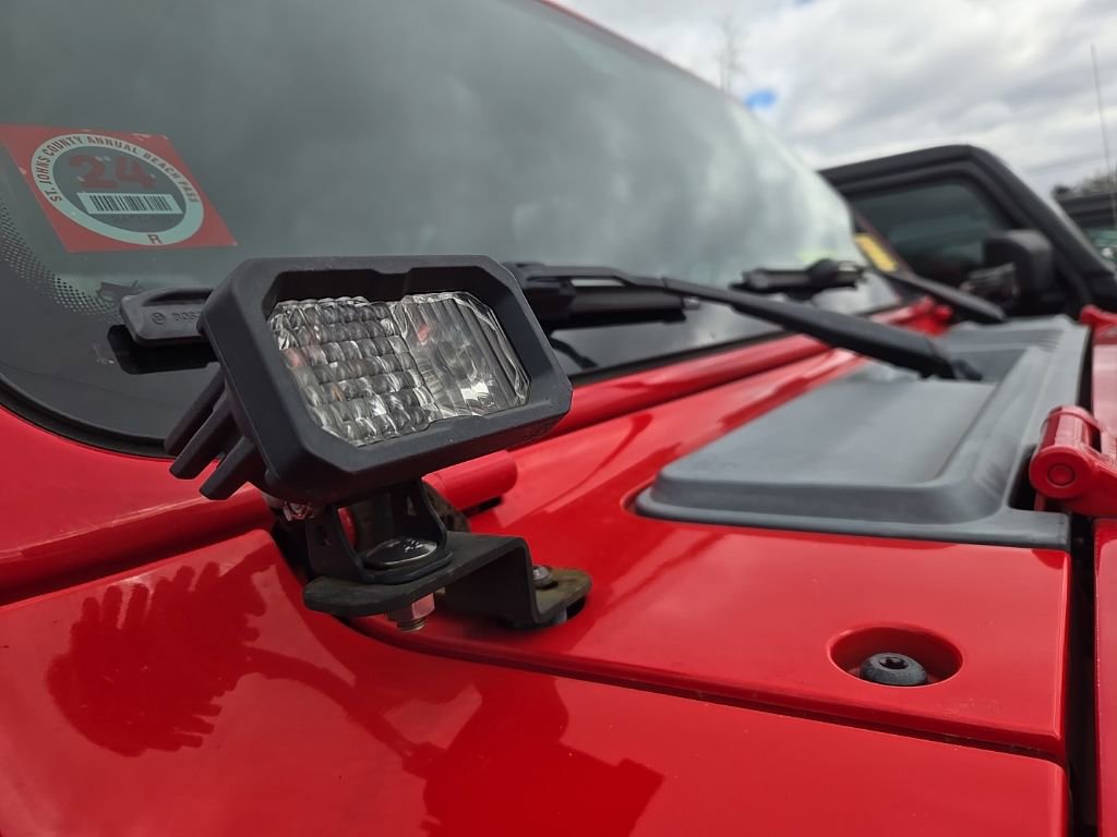 Used 2021 Jeep Gladiator Sport image 6