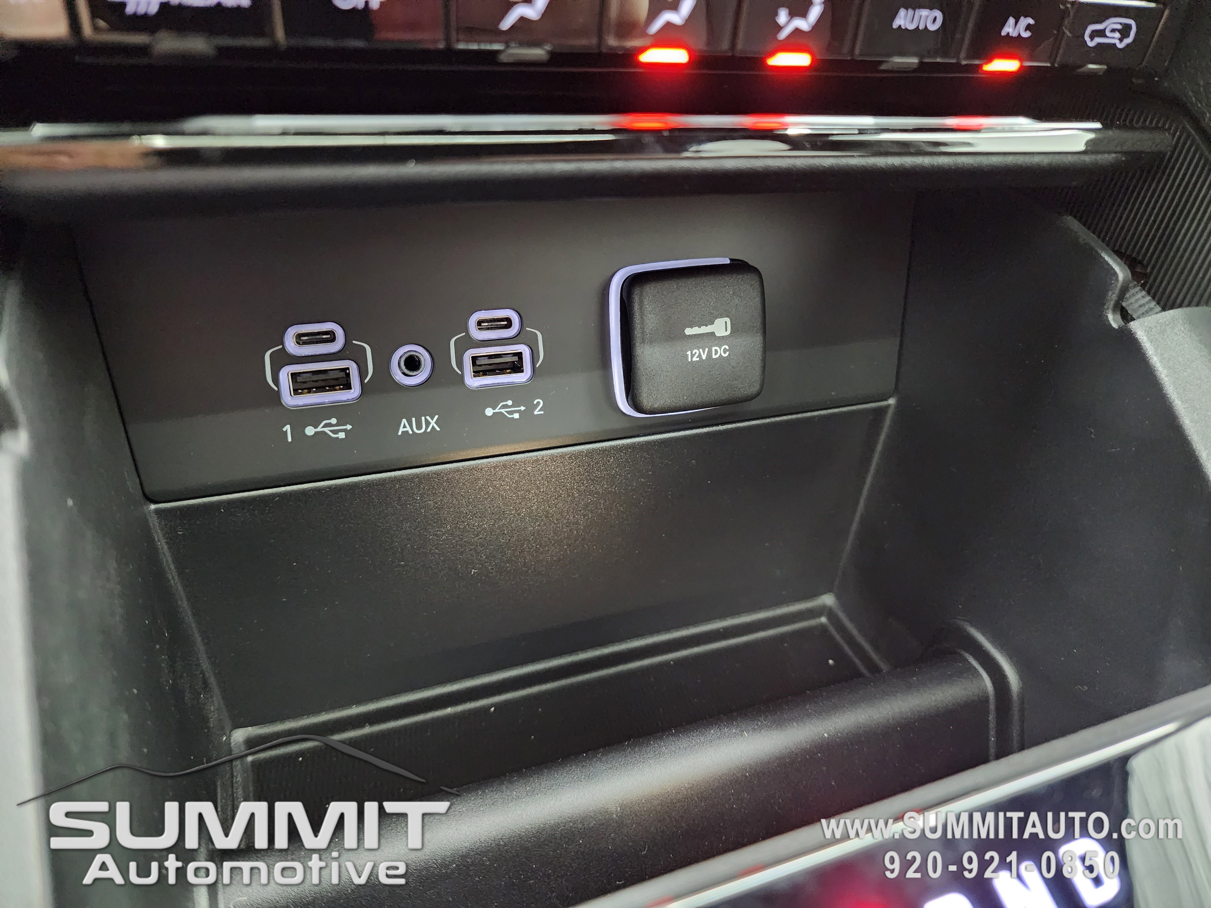 New 2025 Jeep Grand Cherokee Limited w/ Black Appearance Package image 46