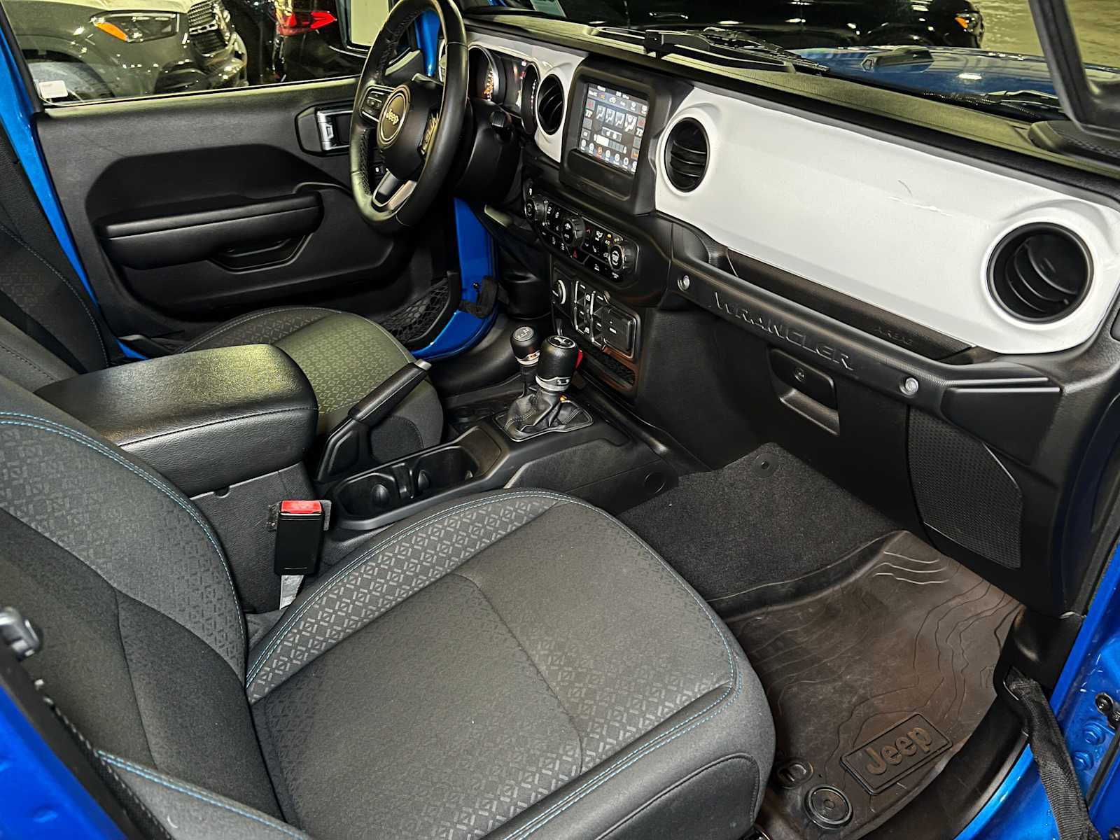 Used 2021 Jeep Wrangler Unlimited Islander image 13