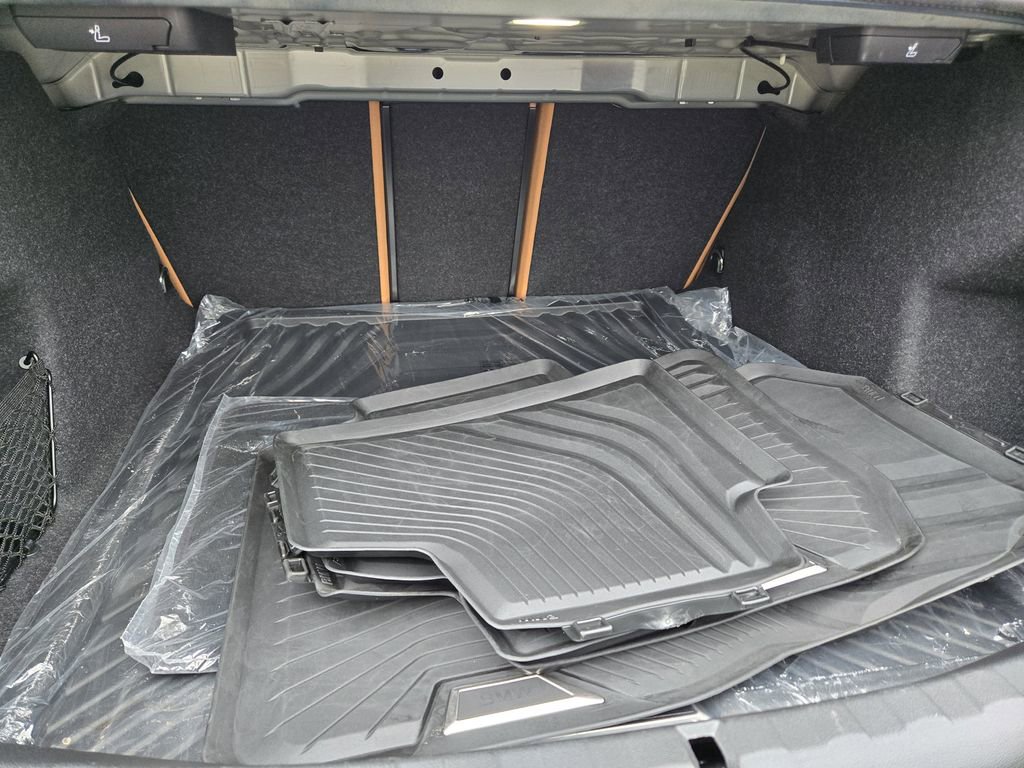 Certified 2025 BMW 330i xDrive 330i xDrive w/ Premium Package image 34