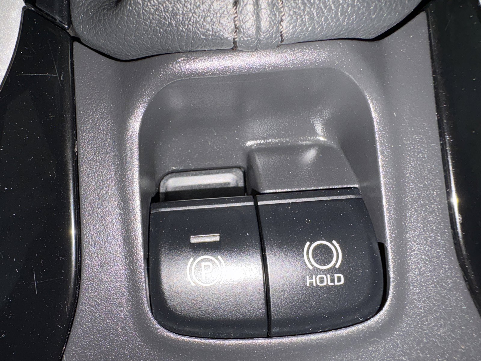 Used 2024 Toyota Corolla Cross XLE AWD/4WD image 24