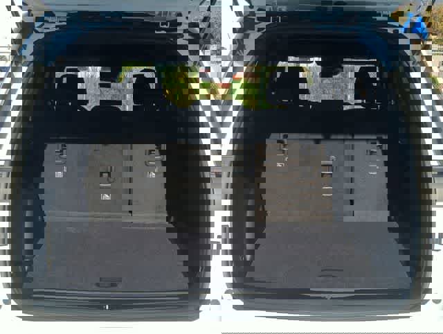 Used 2025 Jeep Grand Cherokee Laredo image 33