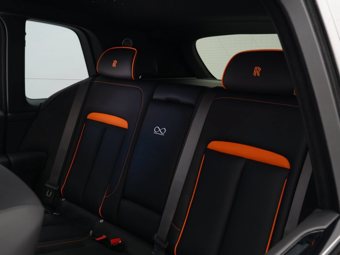 New 2027 Rolls-Royce Cullinan Black Badge AWD/4WD image 24