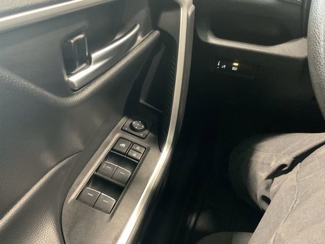 Used 2024 Toyota RAV4 XLE AWD/4WD image 17